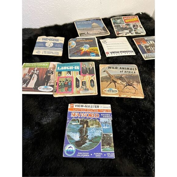 Lot of  Vintage View-Master Reels monkeys , laugh in - Picture 1 of 16